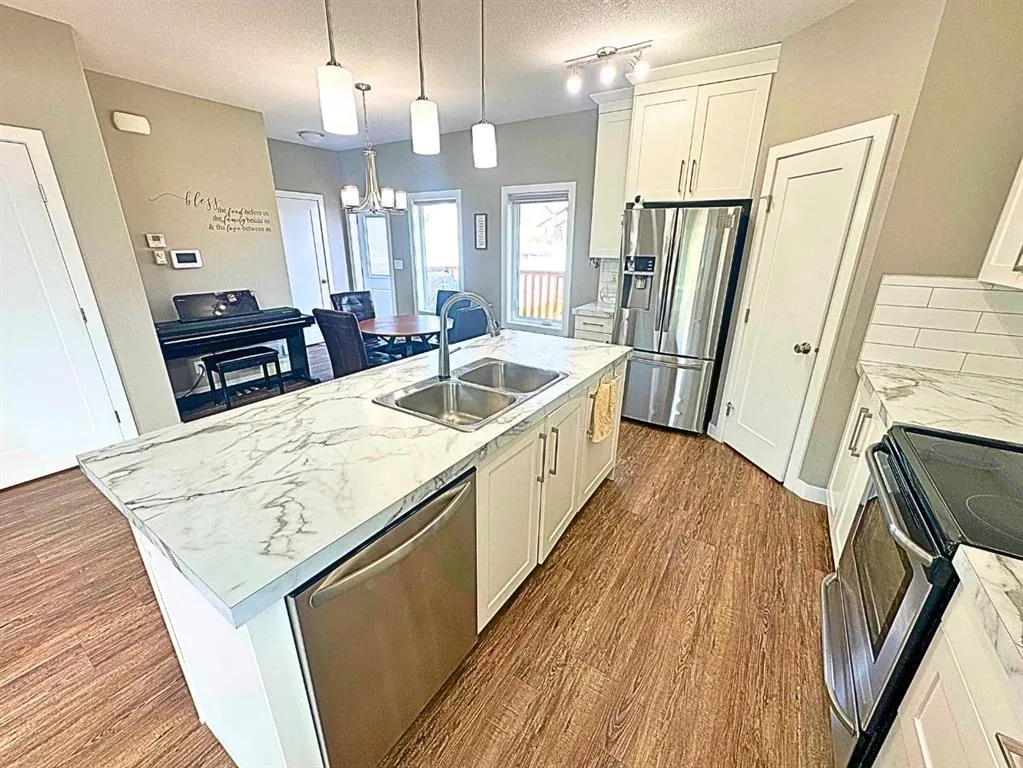 214 Truant Crescent