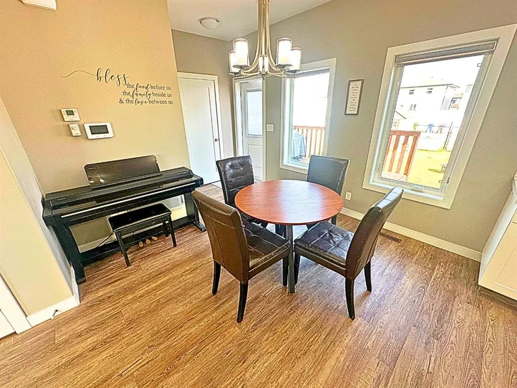 214 Truant Crescent
