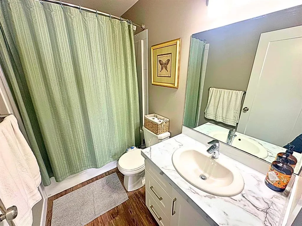 214 Truant Crescent