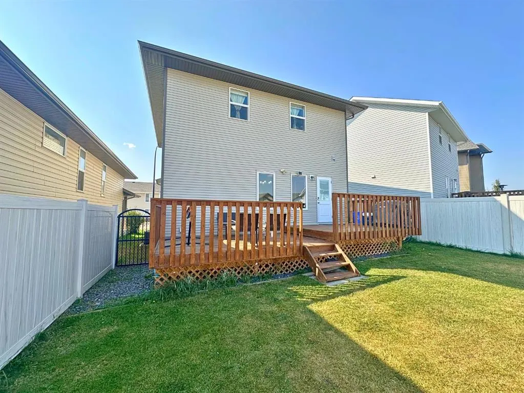 214 Truant Crescent