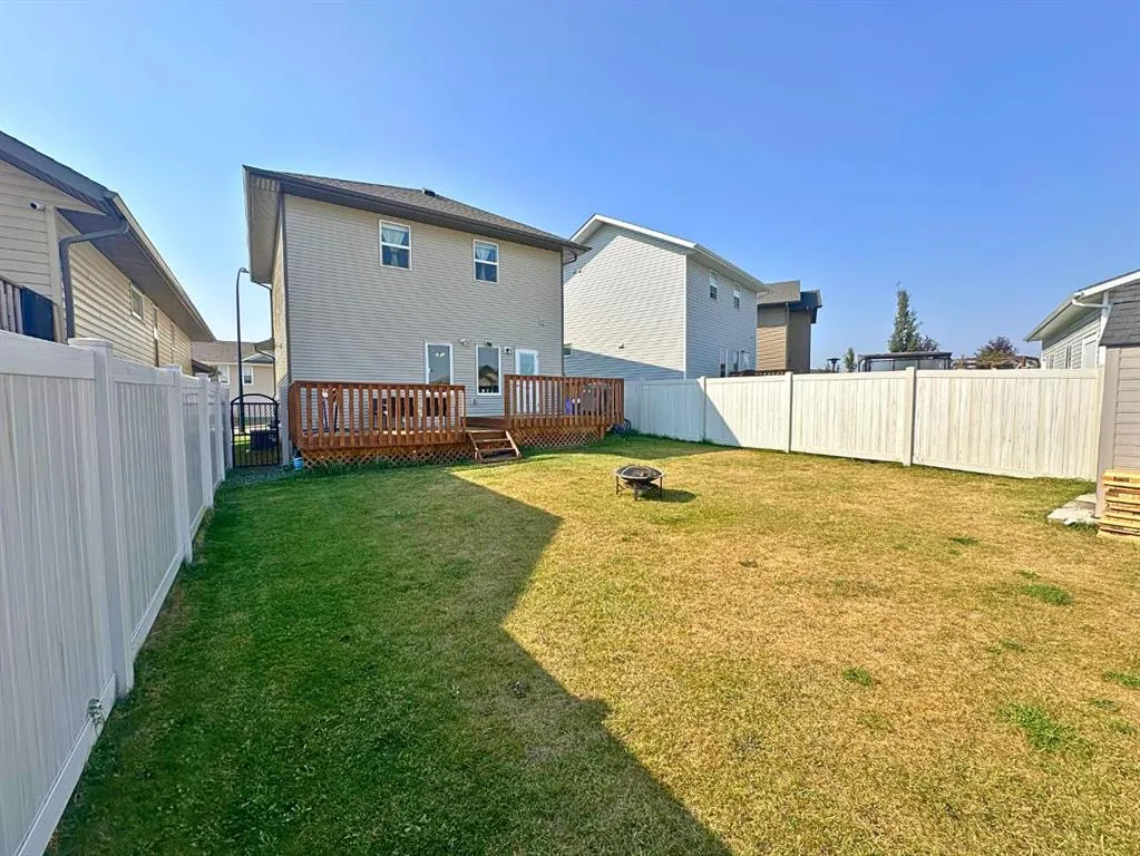 214 Truant Crescent