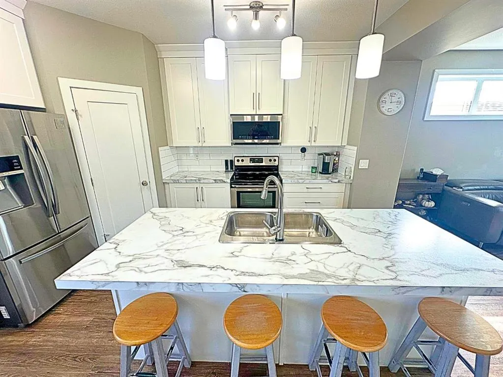 214 Truant Crescent
