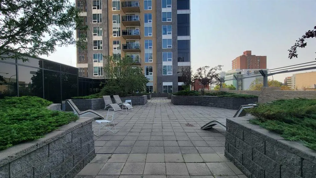 1320 1 Street SE, #1601