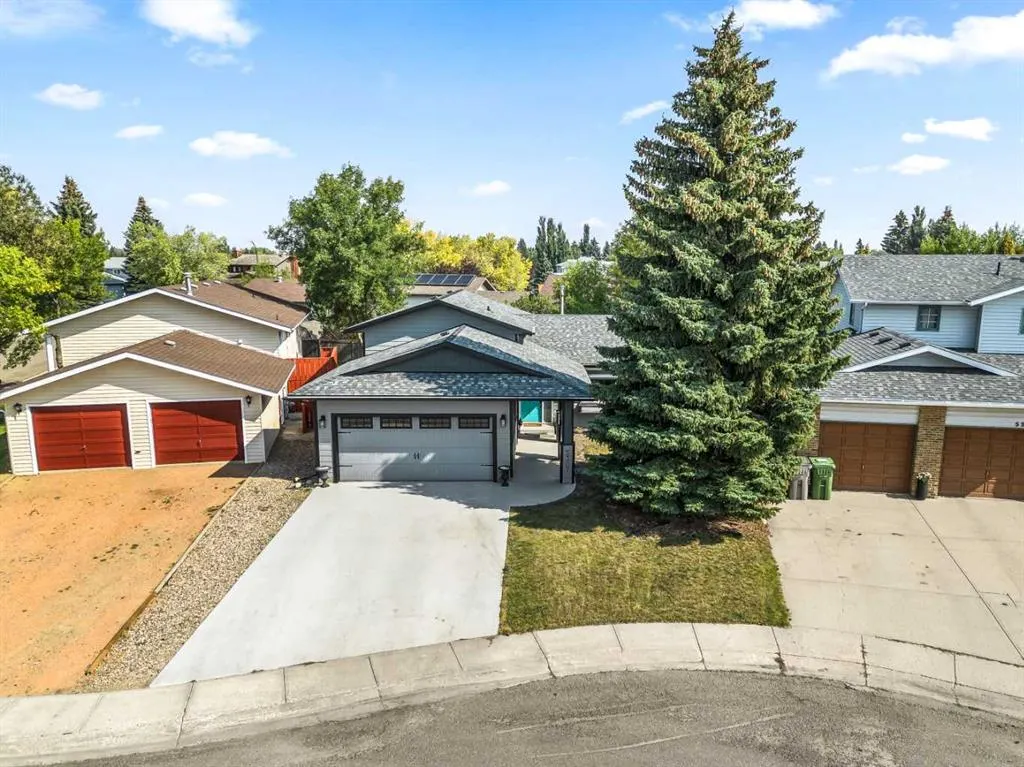 5307 26 Street Close