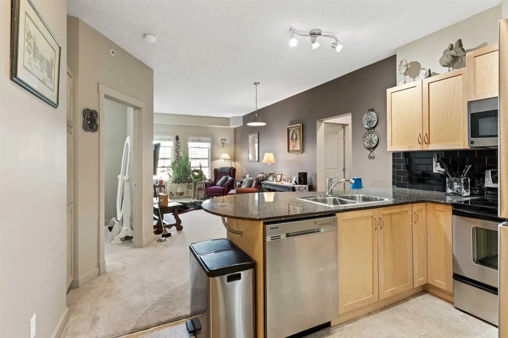 11811 Lake Fraser Drive SE, #5602