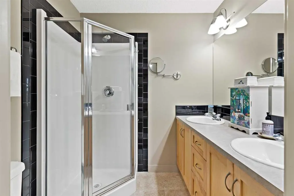 11811 Lake Fraser Drive SE, #5602