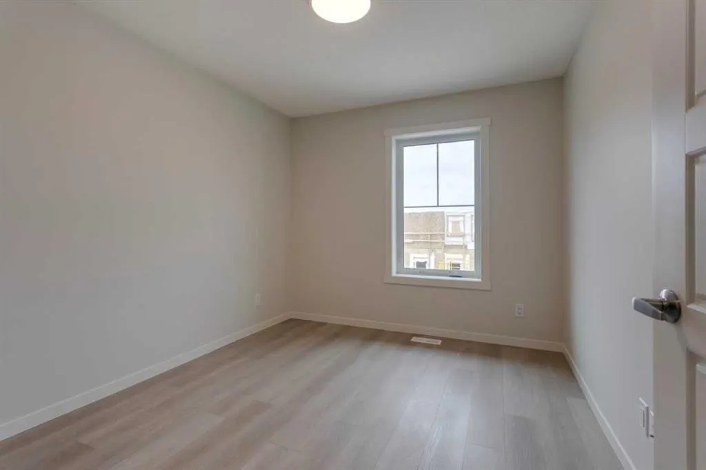 40 Livingston Parade NE, #215