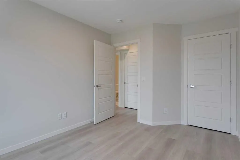 40 Livingston Parade NE, #215