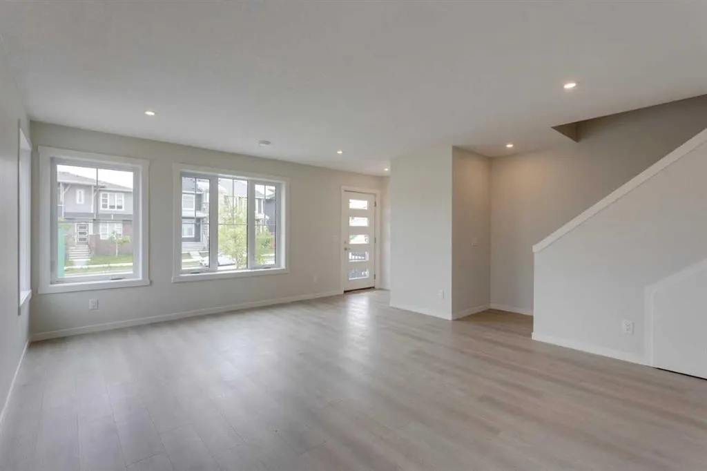 40 Livingston Parade NE, #215