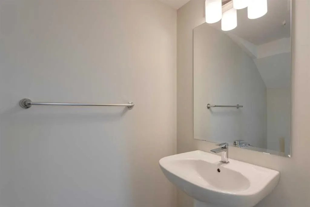 40 Livingston Parade NE, #215