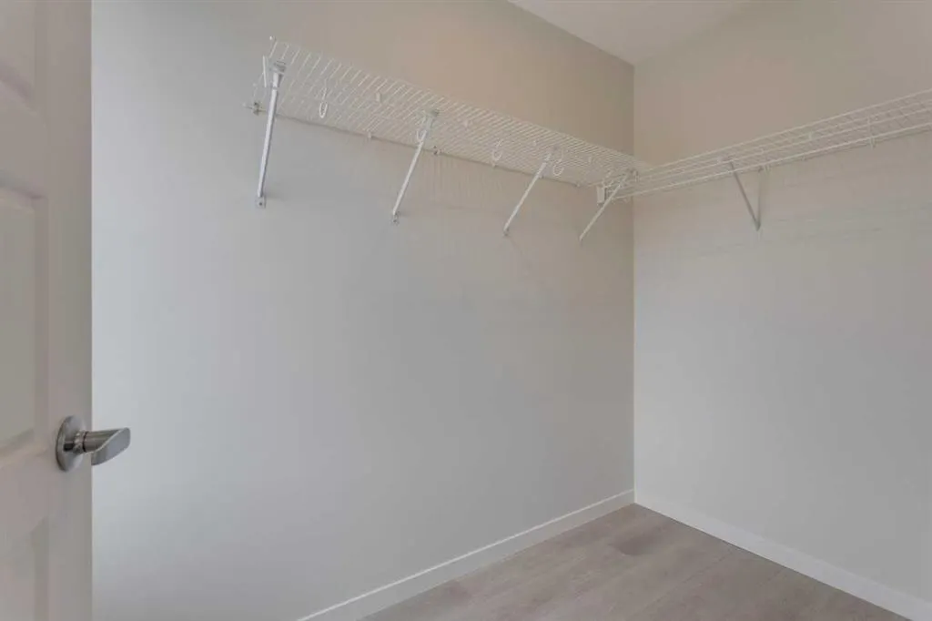 40 Livingston Parade NE, #215