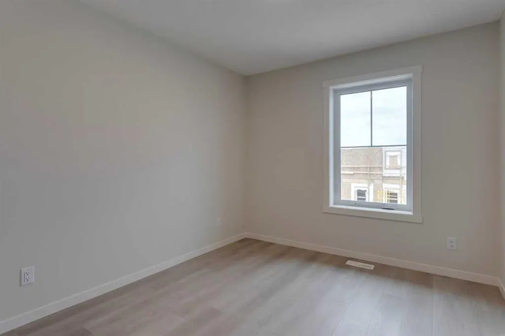 40 Livingston Parade NE, #215
