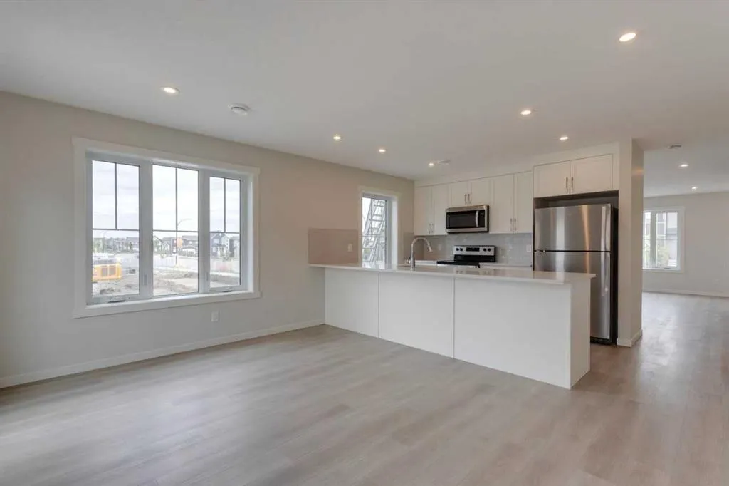 40 Livingston Parade NE, #215