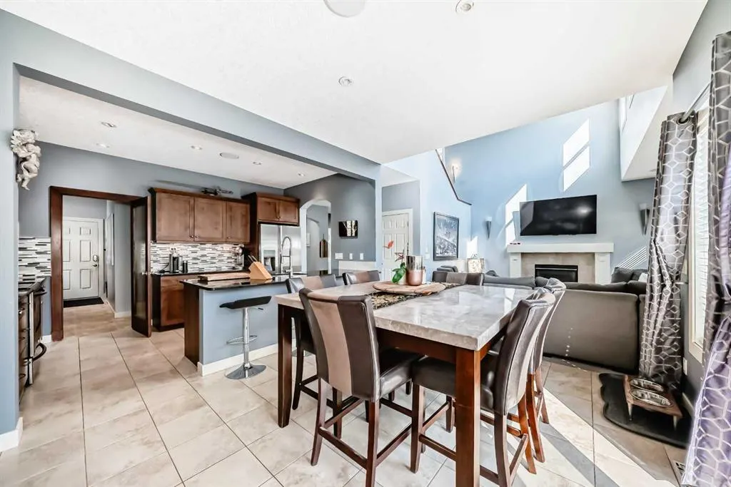 82 Copperleaf Terrace SE