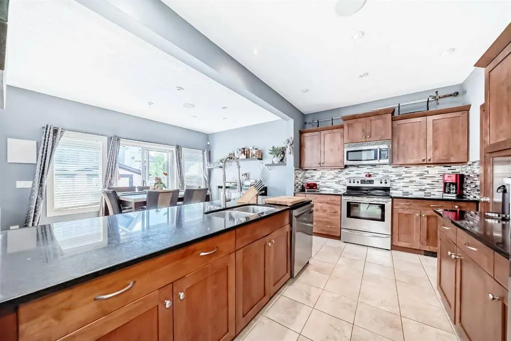 82 Copperleaf Terrace SE