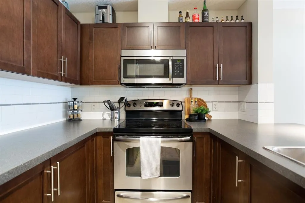 604 East Lake Boulevard NE, #2203