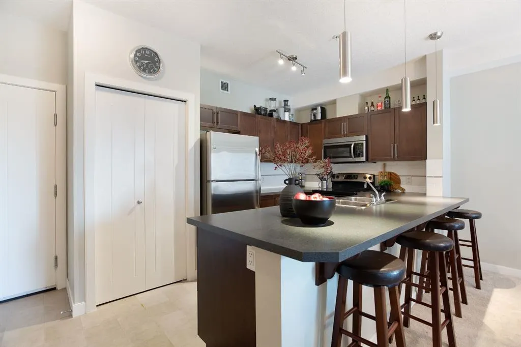 604 East Lake Boulevard NE, #2203