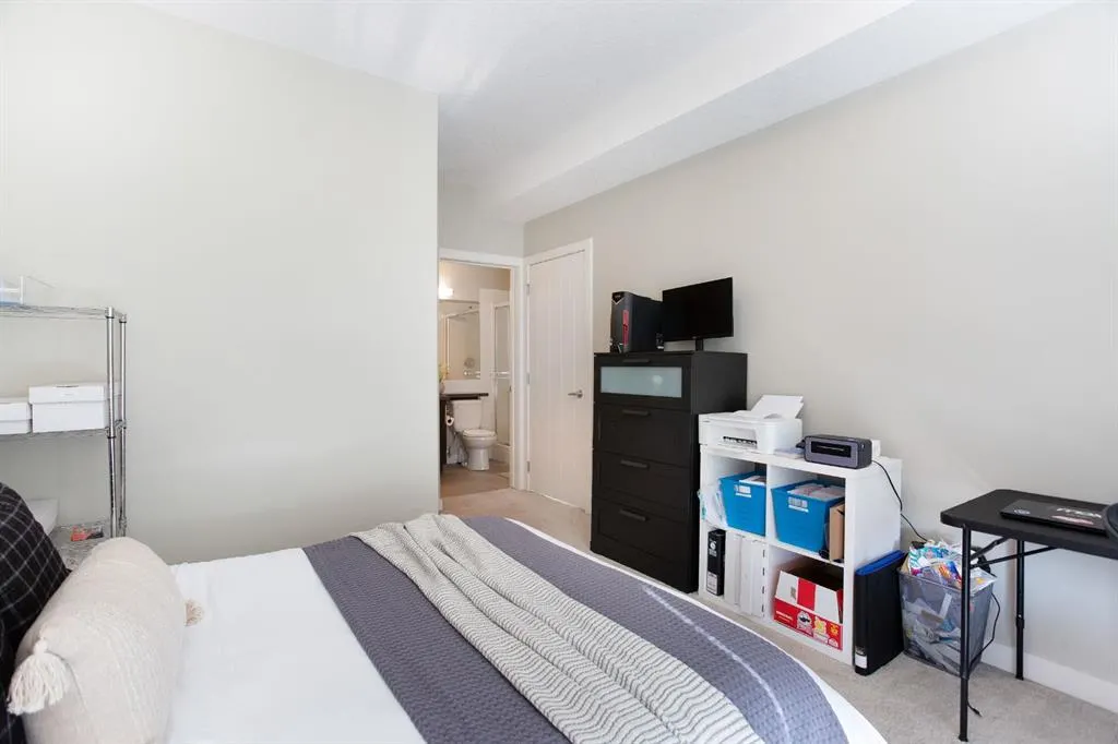 604 East Lake Boulevard NE, #2203