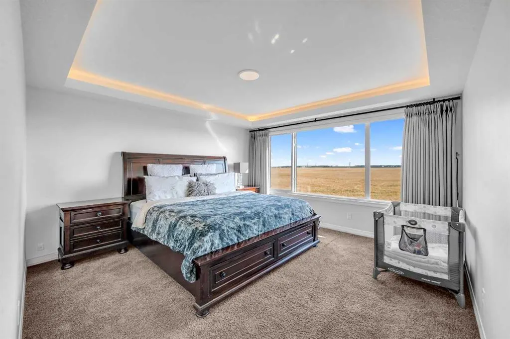 313 Corner Meadows Way NE
