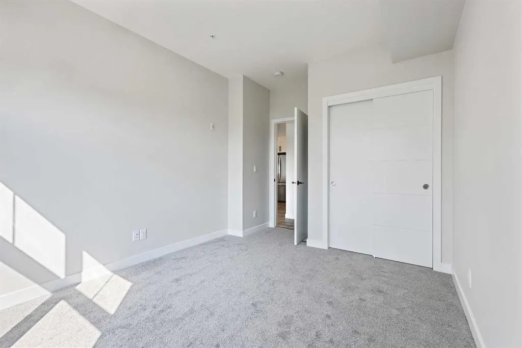 255 Les Jardins Park SE, #216