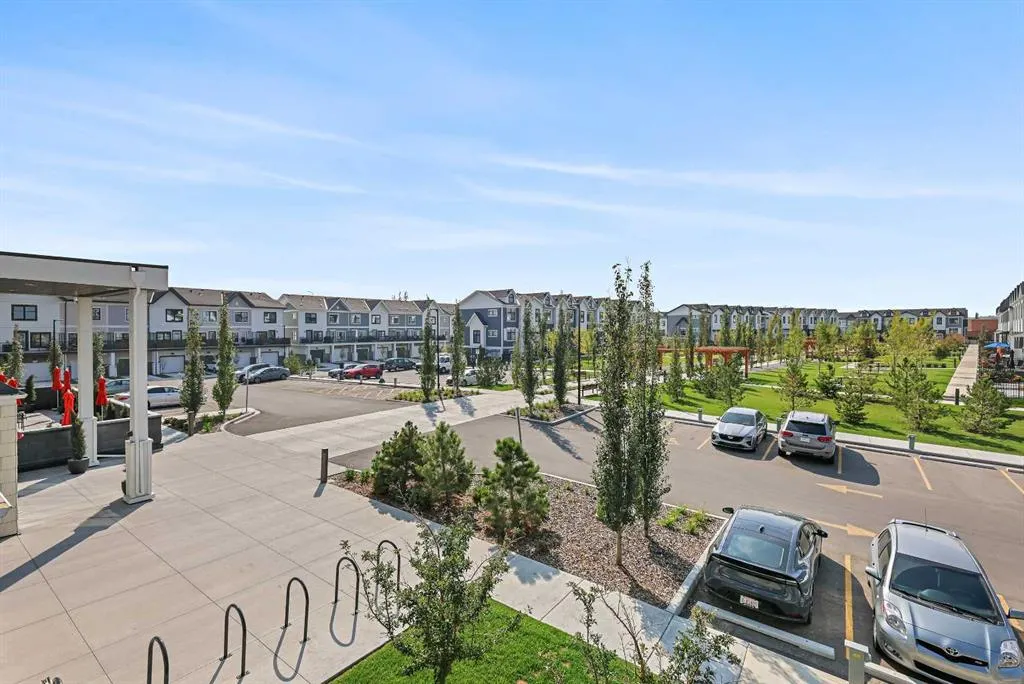 255 Les Jardins Park SE, #216