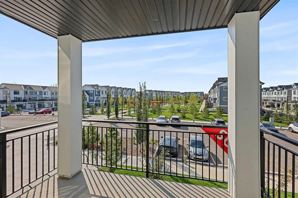 255 Les Jardins Park SE, #216