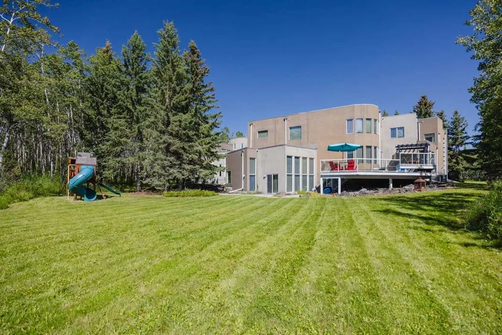 43 Westbluff Place