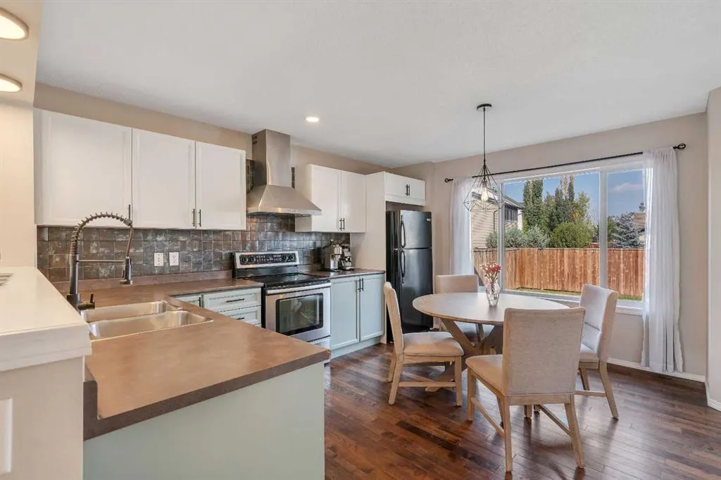 13 Elgin Meadows View SE