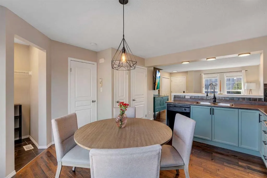 13 Elgin Meadows View SE