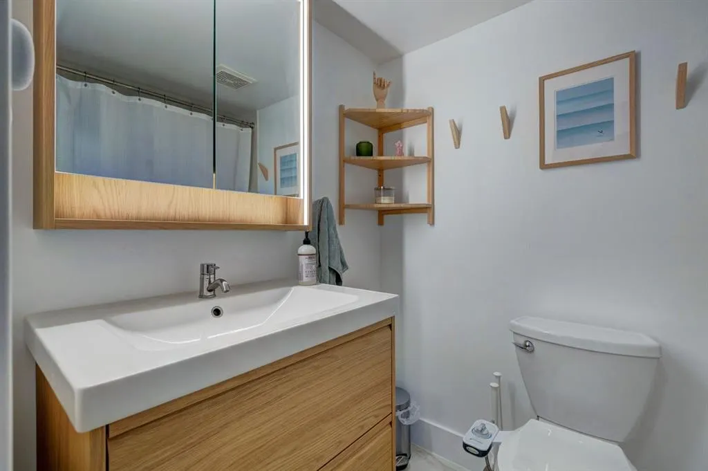 534 22 Avenue SW, #302
