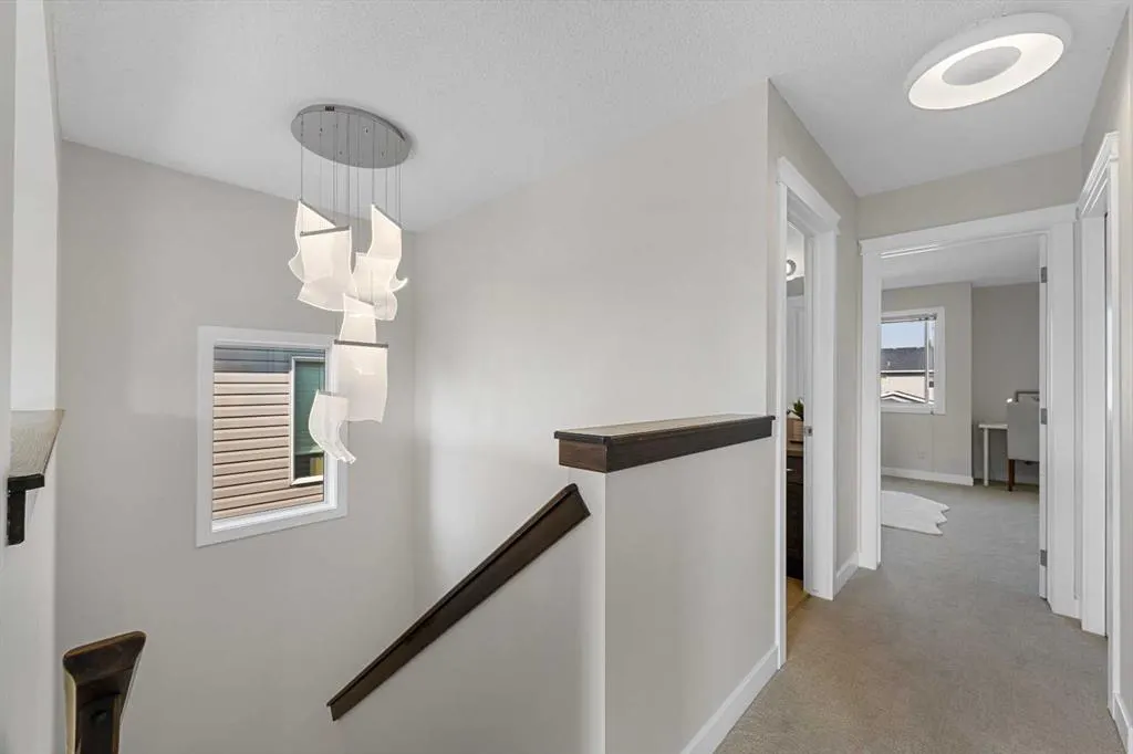 105 Elgin Meadows Circle SE