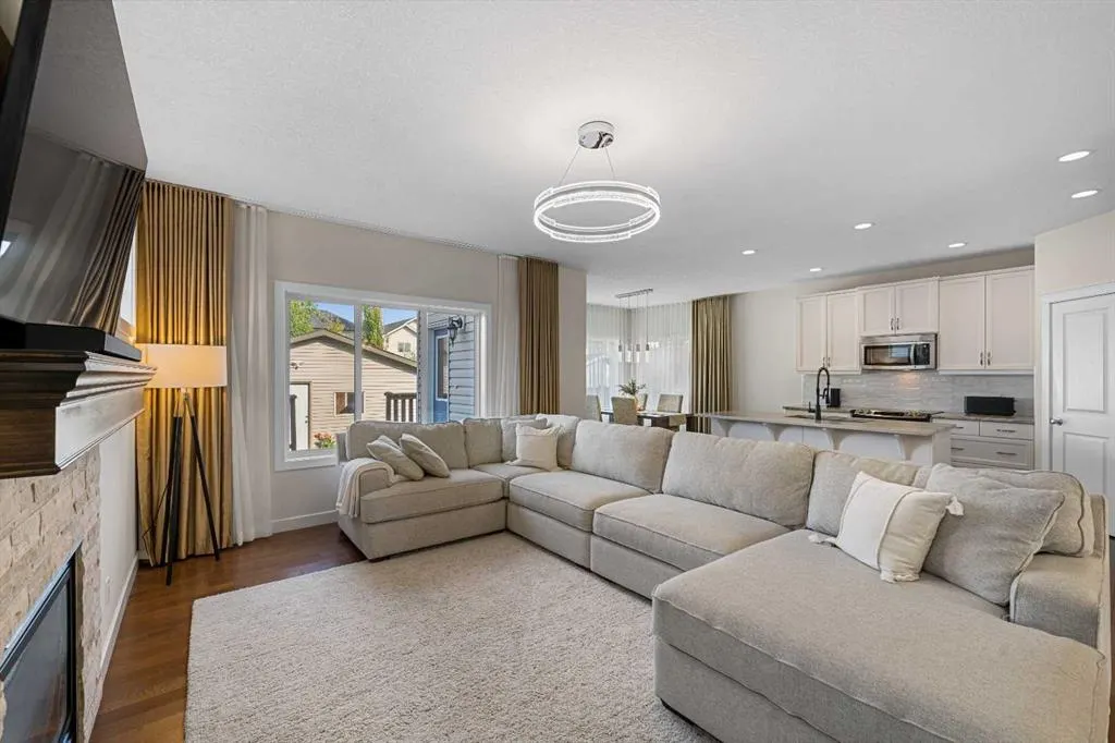 105 Elgin Meadows Circle SE