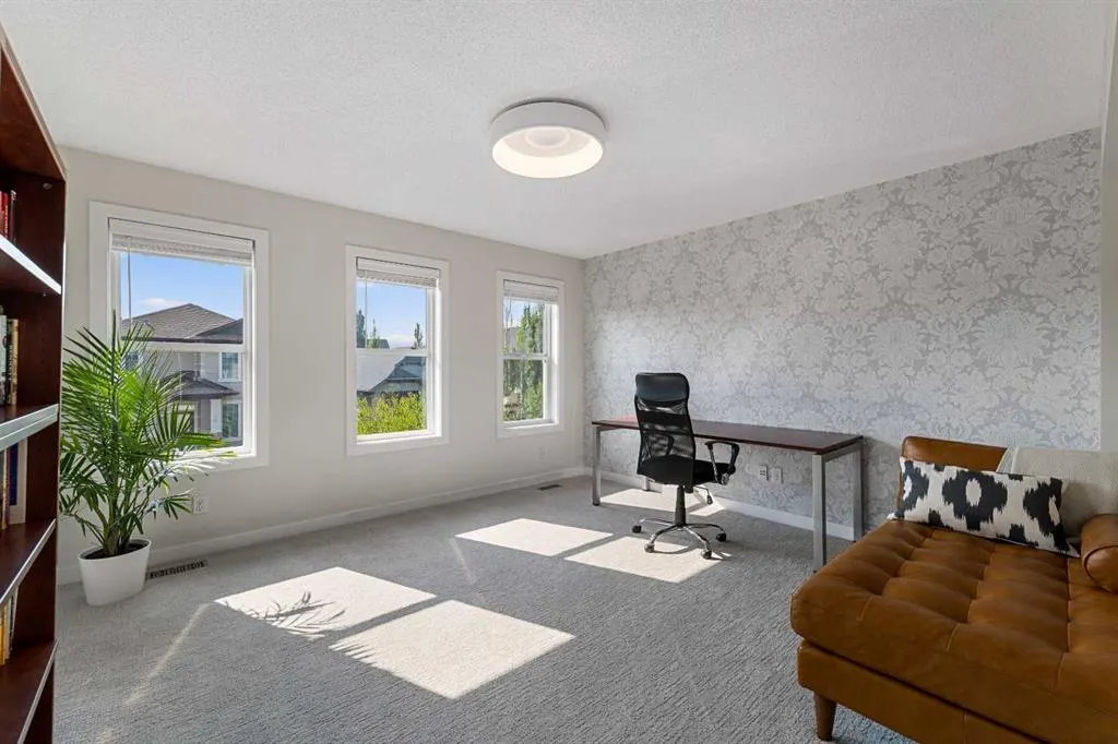 105 Elgin Meadows Circle SE