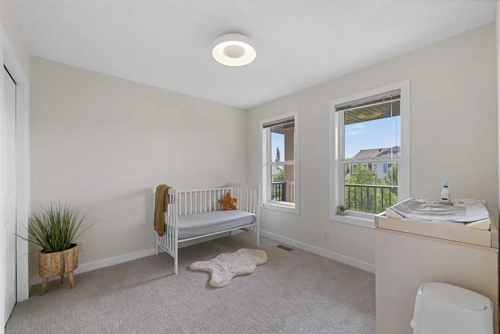 105 Elgin Meadows Circle SE
