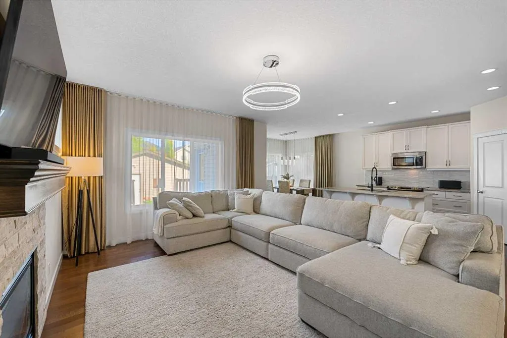 105 Elgin Meadows Circle SE