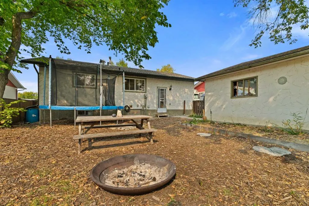 9845 Prairie Road