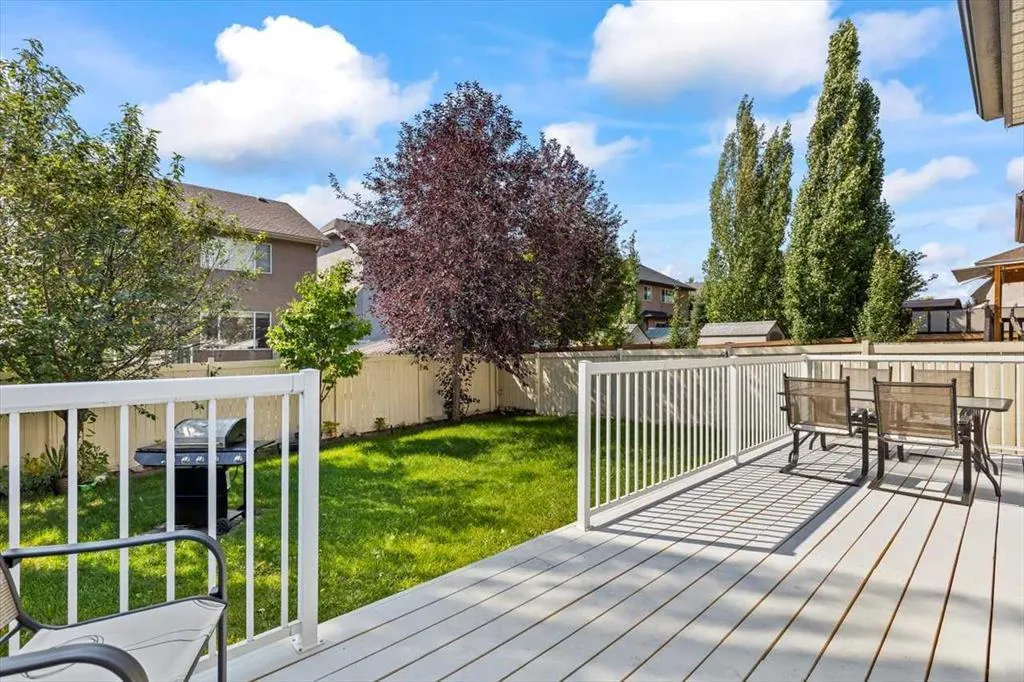 57 Everwillow Boulevard SW