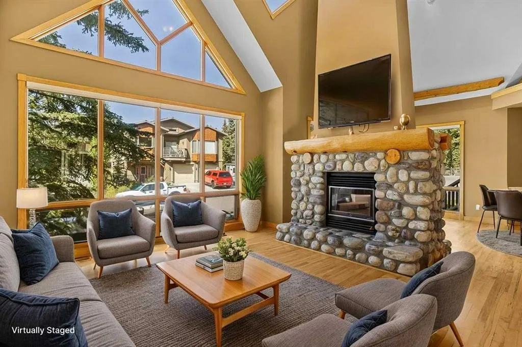 18 Canyon Road