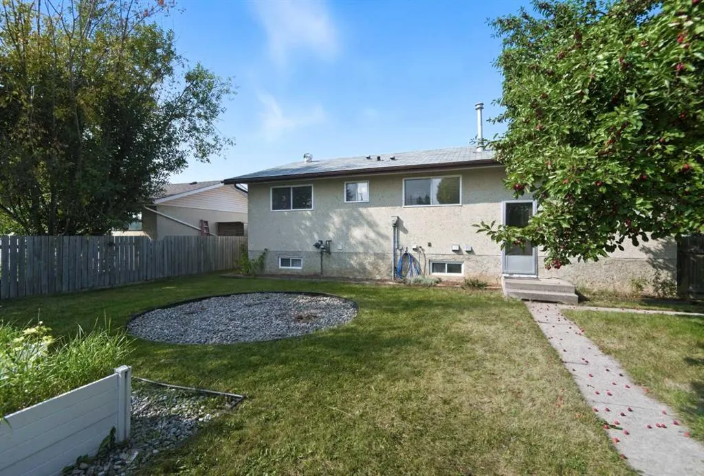 5335 56 Street