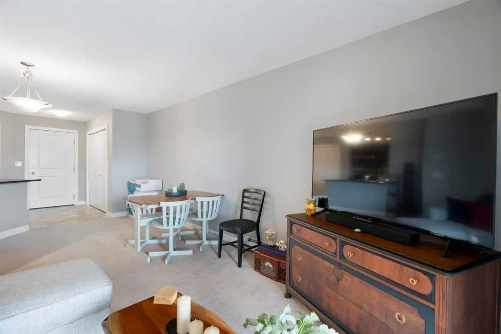 81 Legacy Boulevard SE, #1220