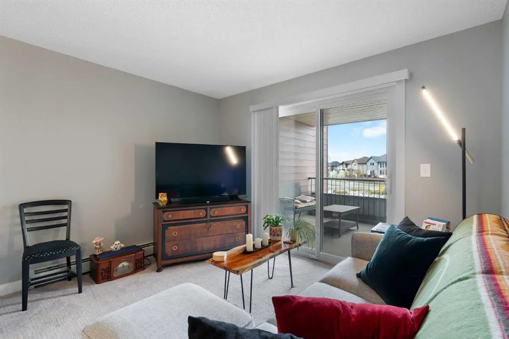 81 Legacy Boulevard SE, #1220