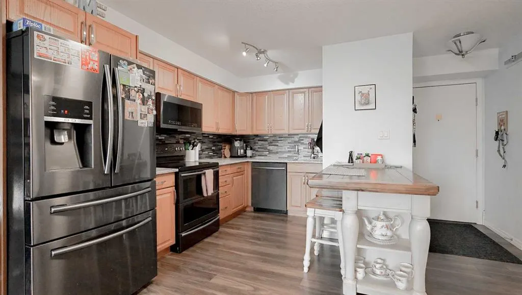 1632 Saamis Drive NW, #415