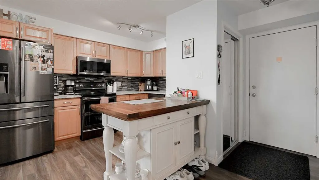 1632 Saamis Drive NW, #415