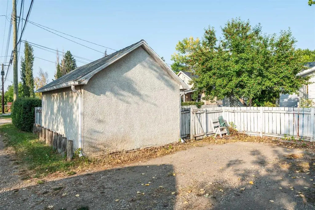 133 6 Avenue SE