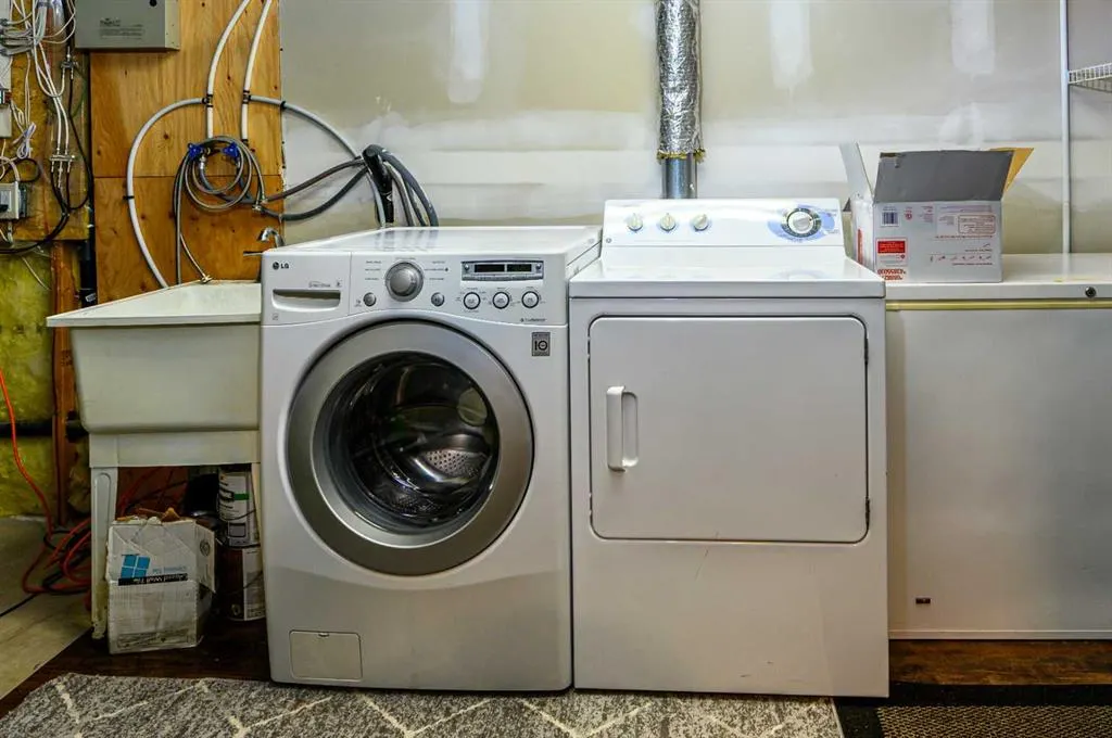 162 Citadel Mesa Close NW