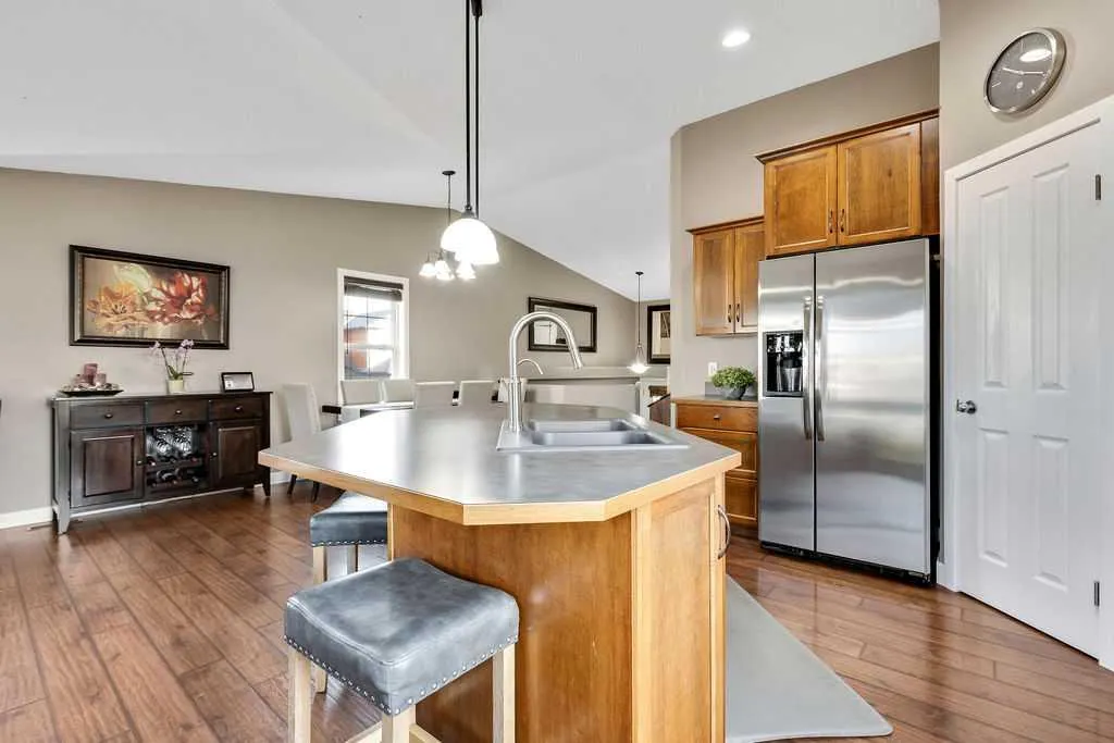 110 Covecreek Place NE