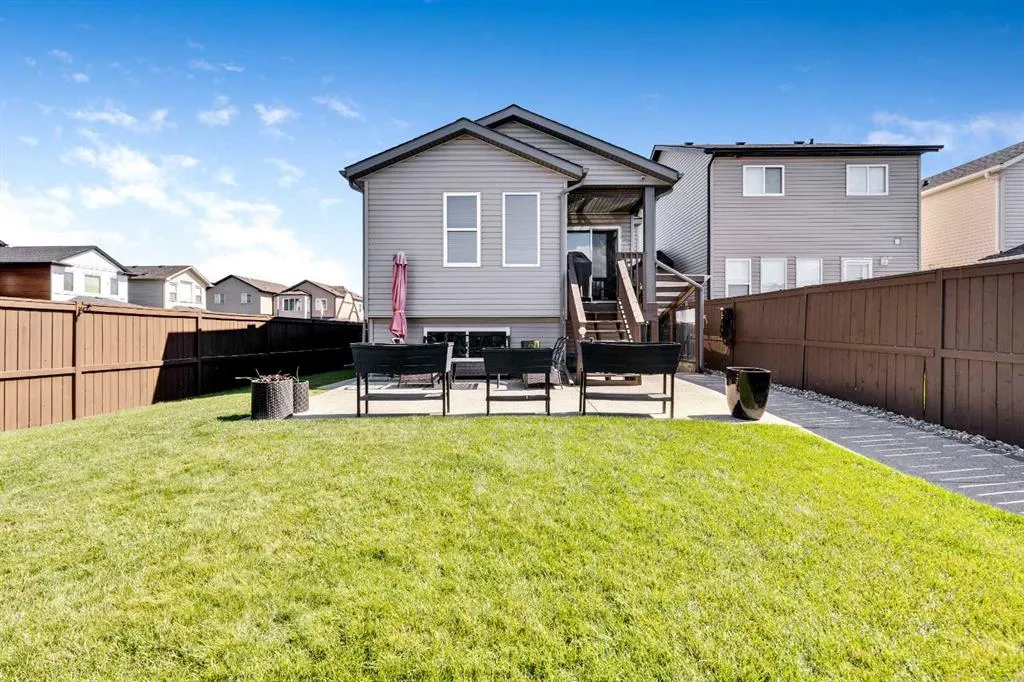 110 Covecreek Place NE
