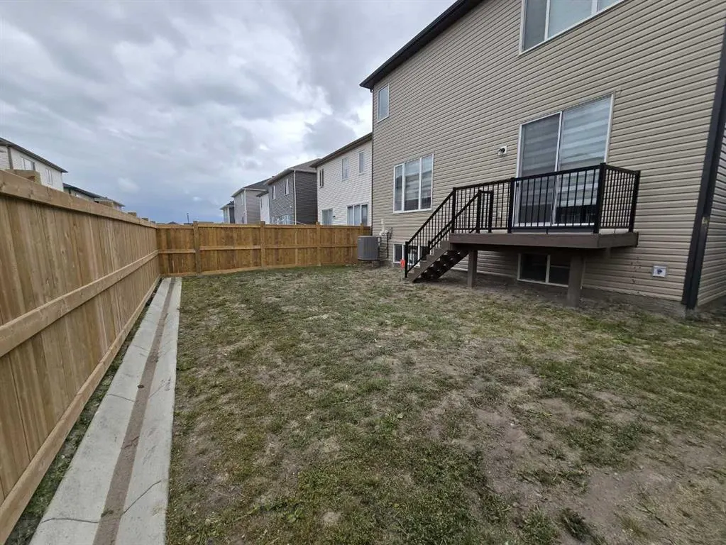 2091 Windbury Crescent SW