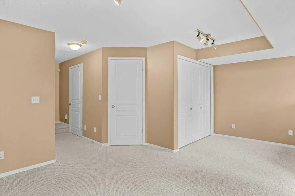 819 Wilson Way, #3
