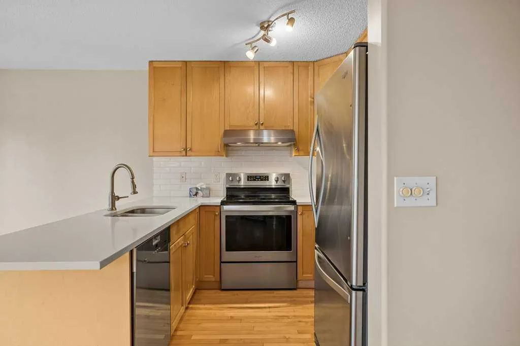 819 Wilson Way, #3
